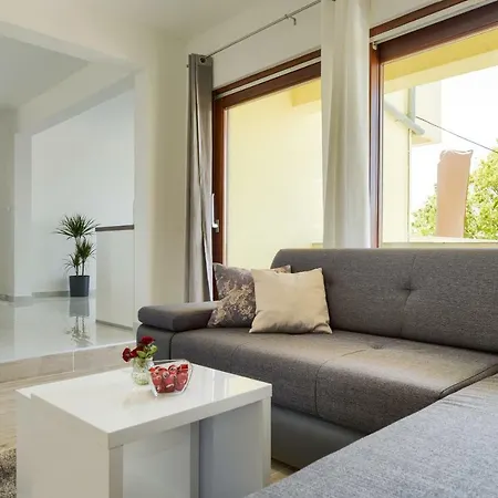 Luxury Issa Appartamento *